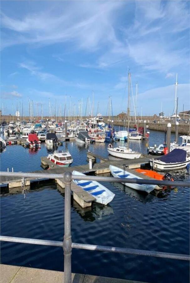 Harbourside Apartment - 1 Bed Apartment Whitehaven Exterior photo
